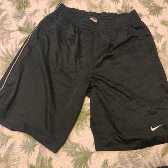 COPY - nike athletic shorts - Picture 1 of 3